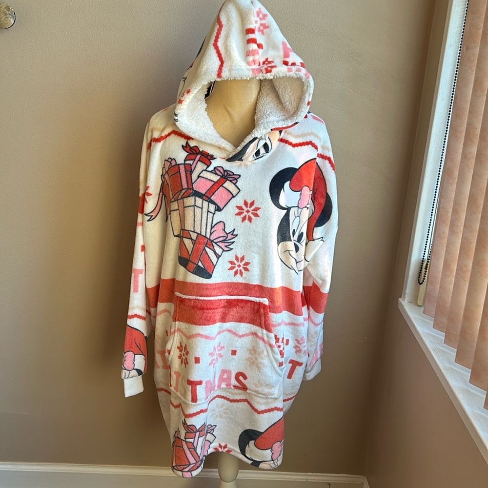 Disney Womens Blanket Hoodie Christmas New OS Plush Minnie Mouse New